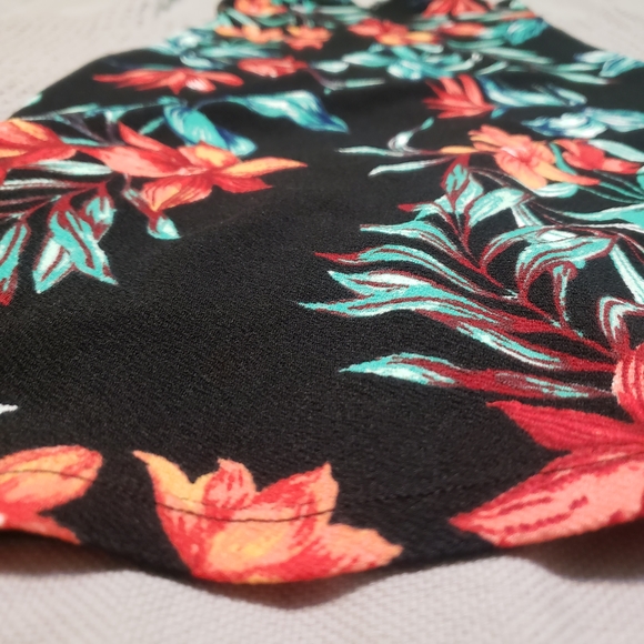 No Boundaries Juniors Tropical Floral Bodycon Midi Dress, Black/Multicolor, Size - Picture 3 of 10